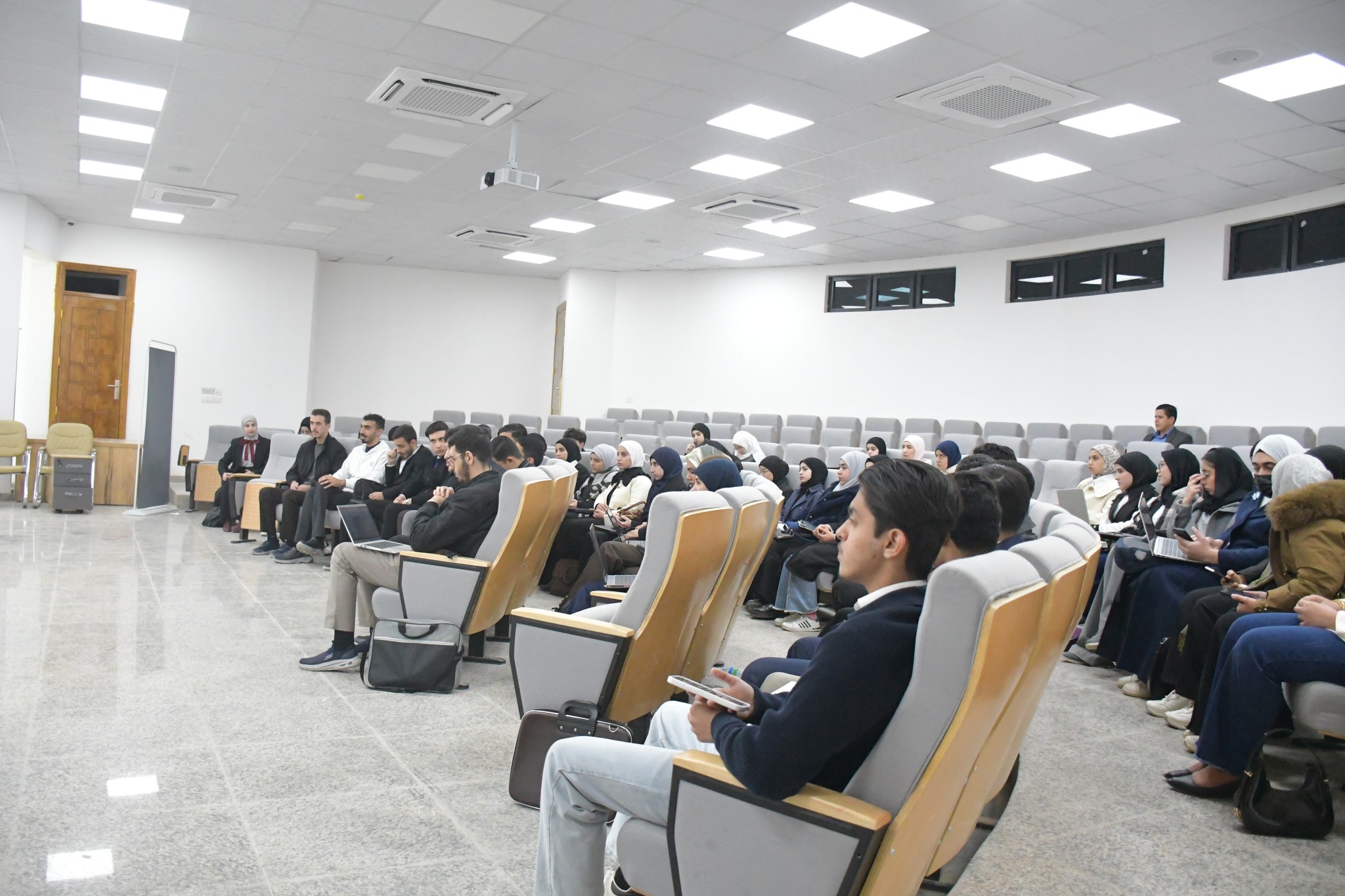 Scientific Seminar for First-Year Student